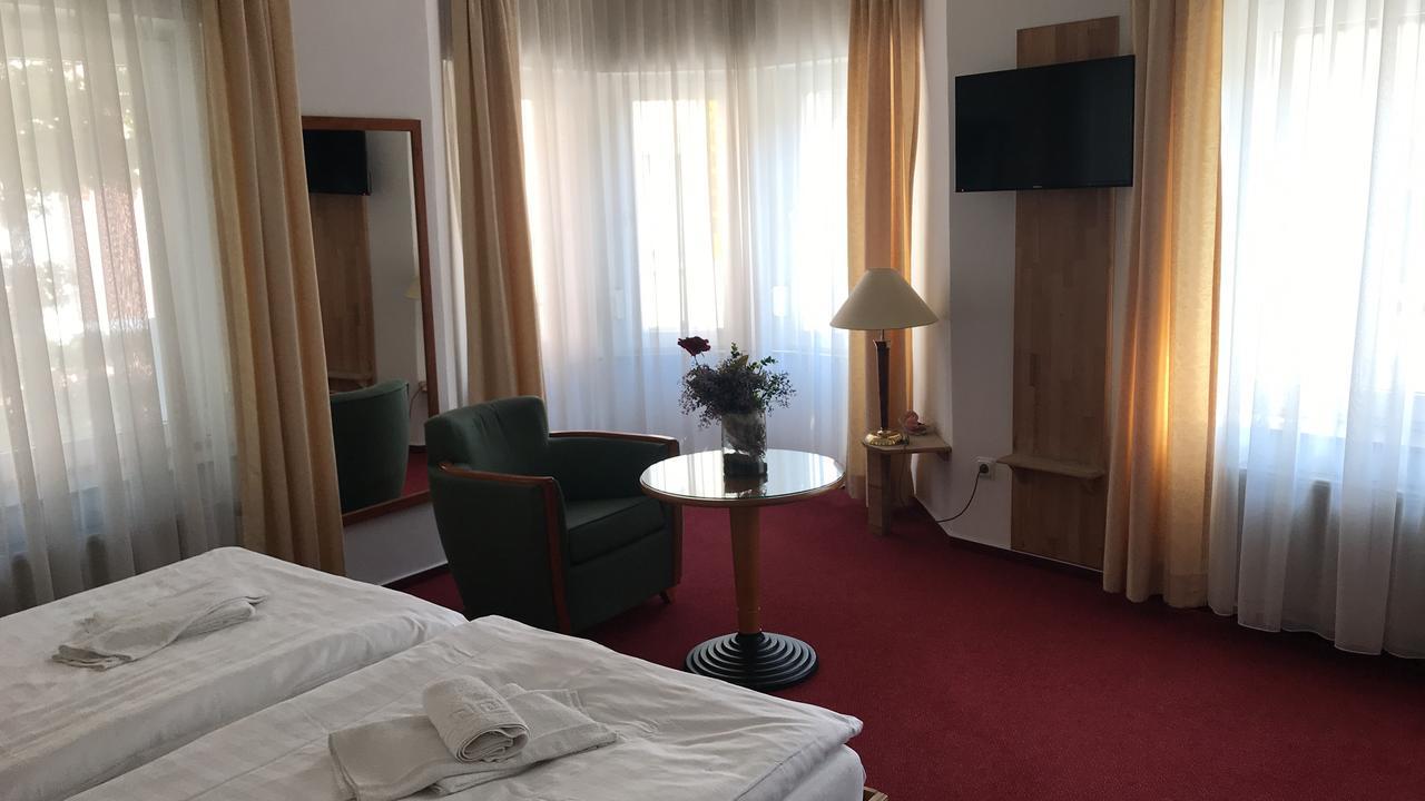 Hotel-nachtwaechter Hotel